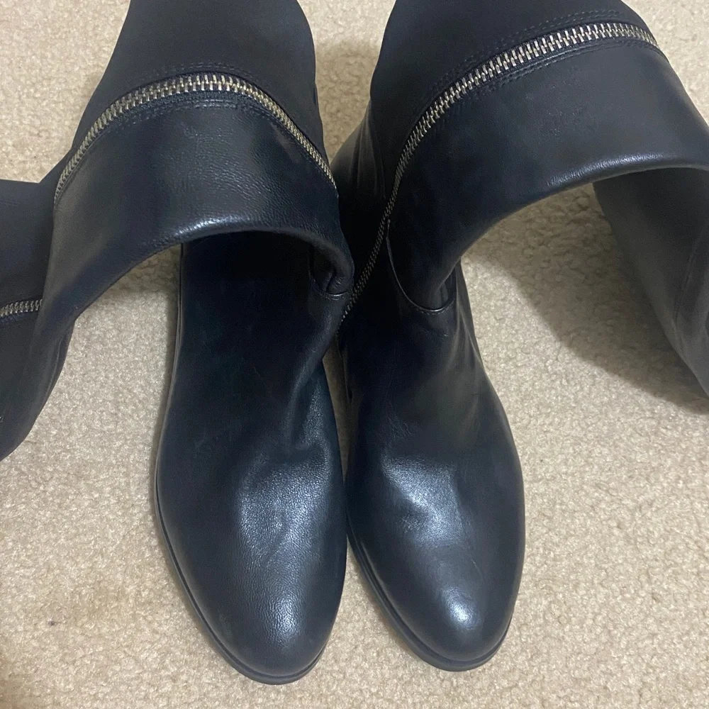 NWOB MICHAEL KORS Poly-Spandex & Black Leather Boots w MK Logo Women's Size 5M